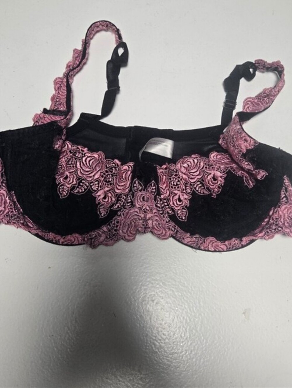 Delicates Bra Black Pink Floral Lace Whimsigoth Coquette Gothic Romance Size 38C